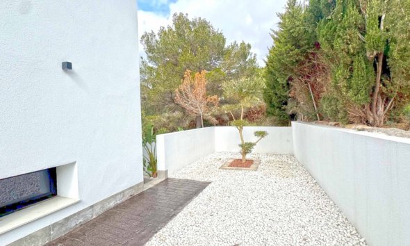 Resale - Villa - Torrevieja - Los Balcones - Los Altos del Edén