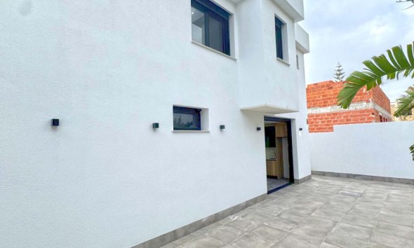 Resale - Villa - Torrevieja - Los Balcones - Los Altos del Edén