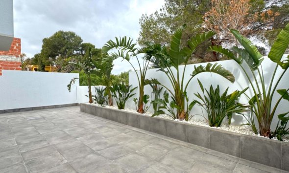 Resale - Villa - Torrevieja - Los Balcones - Los Altos del Edén