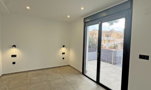 Resale - Villa - Torrevieja - Los Balcones - Los Altos del Edén