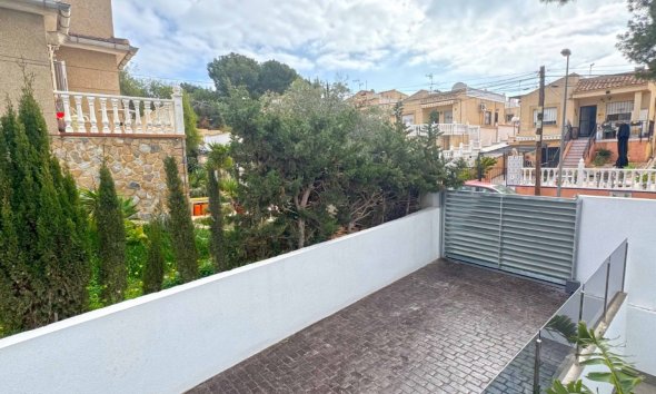 Resale - Villa - Torrevieja - Los Balcones - Los Altos del Edén