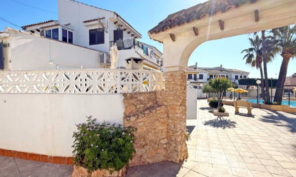 Resale - Bungalow - Torrevieja - Torrelamata - La Mata