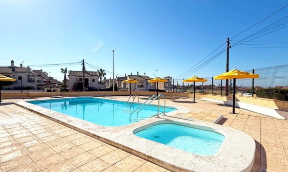 Resale - Bungalow - Torrevieja - Torrelamata - La Mata