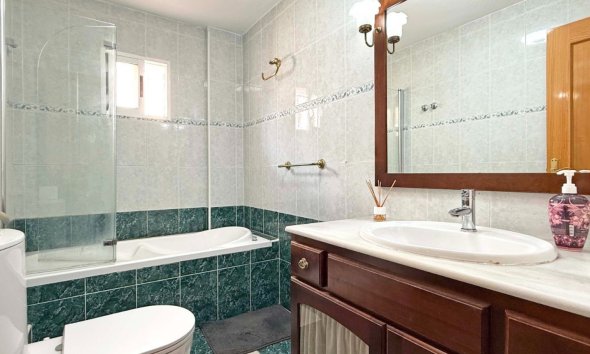 Resale - Villa - Orihuela Costa - Los Altos