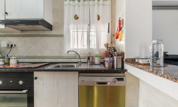 Resale - Villa - Orihuela Costa - Villamartín