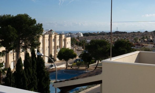 Resale - Villa - Orihuela Costa - Villamartín