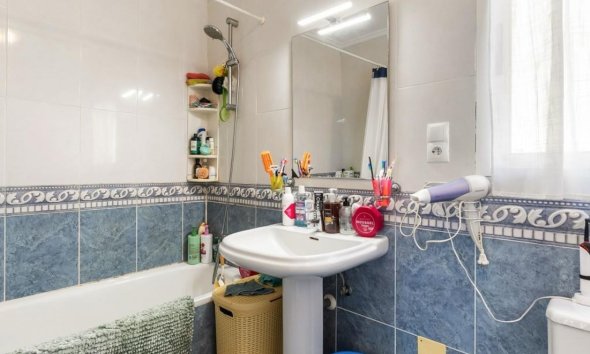 Resale - Villa - Orihuela Costa - Villamartín