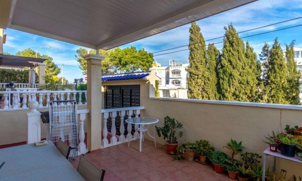 Resale - Villa - Orihuela Costa - Villamartín
