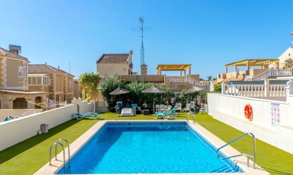 Resale - Villa - Orihuela Costa - Villamartín