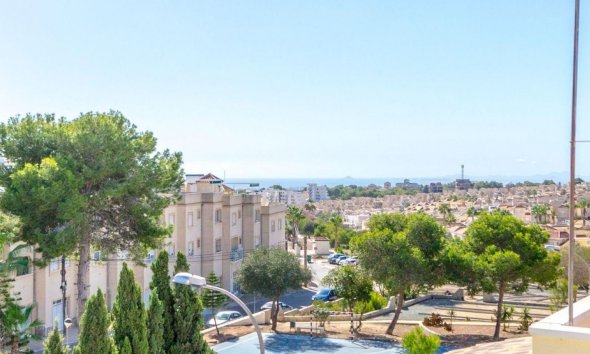 Resale - Villa - Orihuela Costa - Villamartín