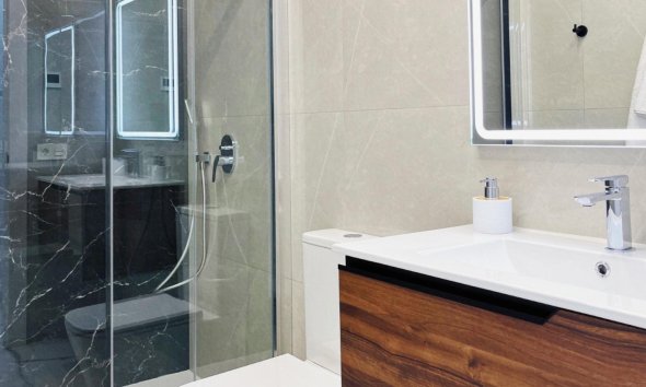 Resale - Apartment - Torrevieja - Playa del Cura