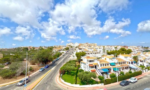 Resale - Duplex / Two-storey apartment - Torrevieja - Torrelamata - La Mata