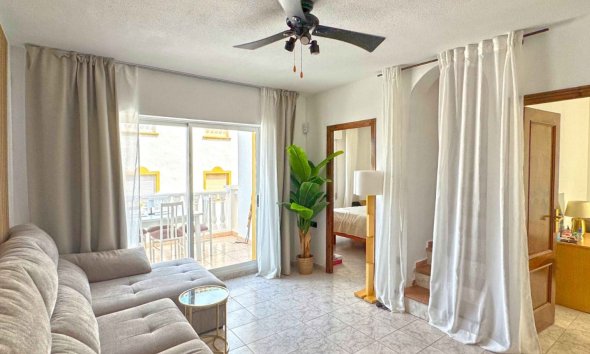 Resale - Duplex / Two-storey apartment - Torrevieja - Torrelamata - La Mata