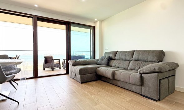 Resale - Apartment - Cartagena - Playa Honda