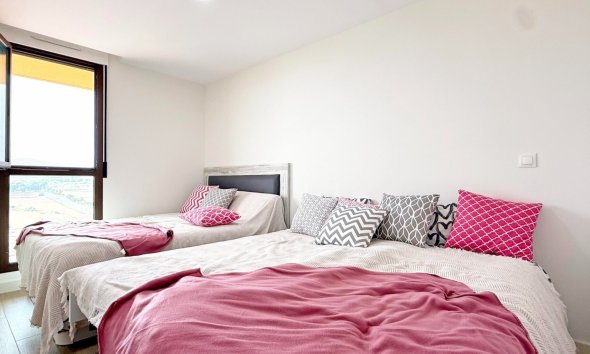 Resale - Apartment - Cartagena - Playa Honda