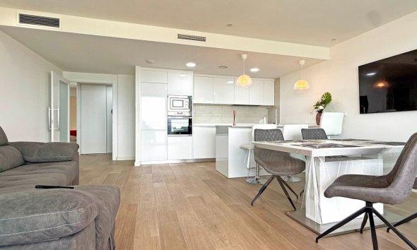 Resale - Apartment - Cartagena - Playa Honda