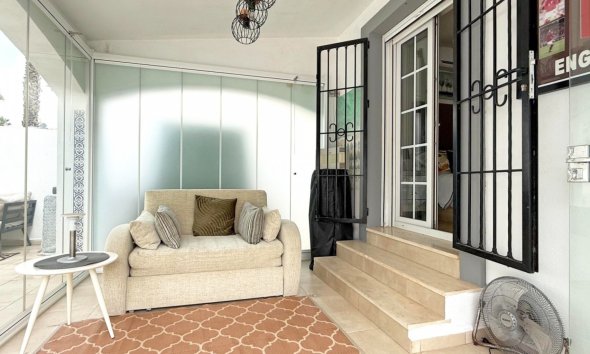 Resale - Villa - Orihuela Costa - Villamartín