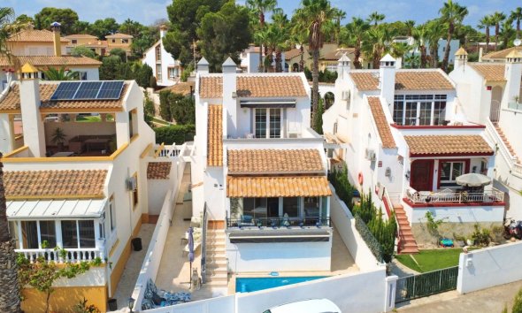 Resale - Villa - Orihuela Costa - Villamartín