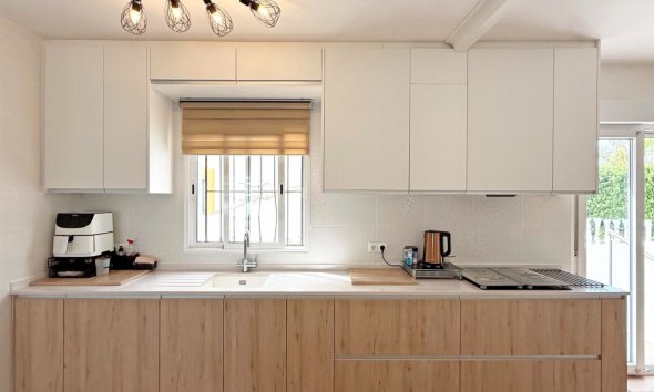 Resale - Villa - Orihuela Costa - Villamartín