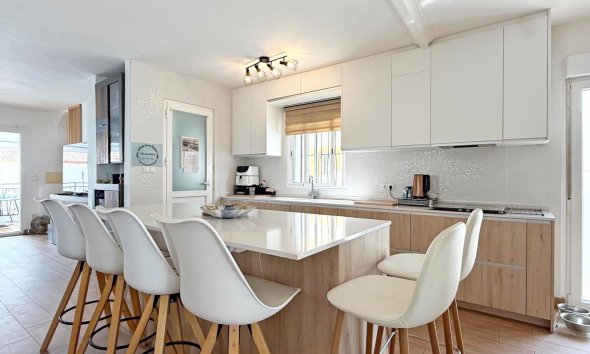 Resale - Villa - Orihuela Costa - Villamartín