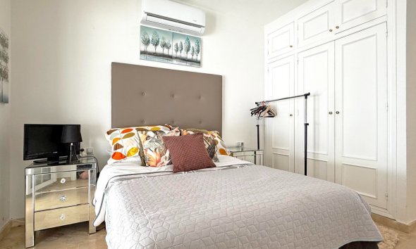 Resale - Villa - Orihuela Costa - Villamartín