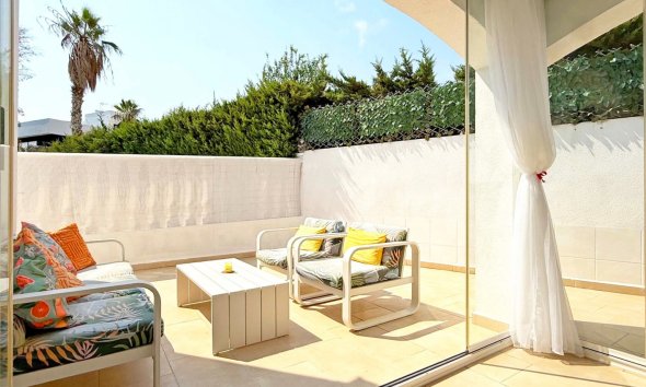 Resale - Villa - Orihuela Costa - Villamartín