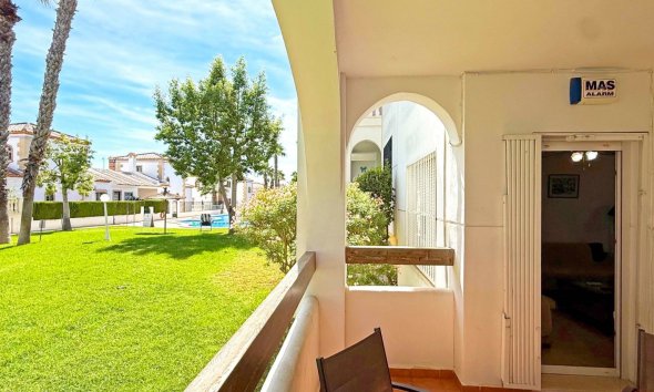 Resale - Apartment - Orihuela Costa - Villamartín