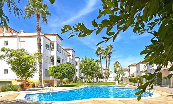 Resale - Apartment - Orihuela Costa - Villamartín