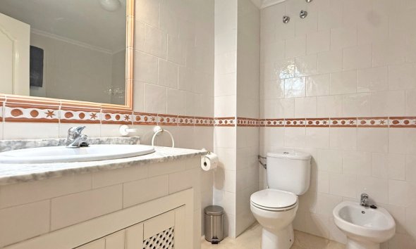 Resale - Apartment - Orihuela Costa - Villamartín