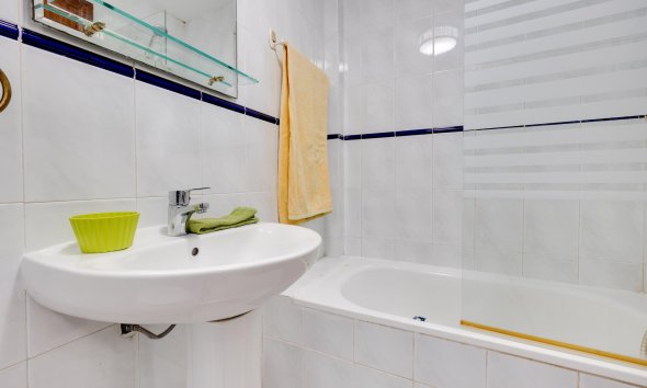 Resale - Bungalow - Torrevieja - El chaparral