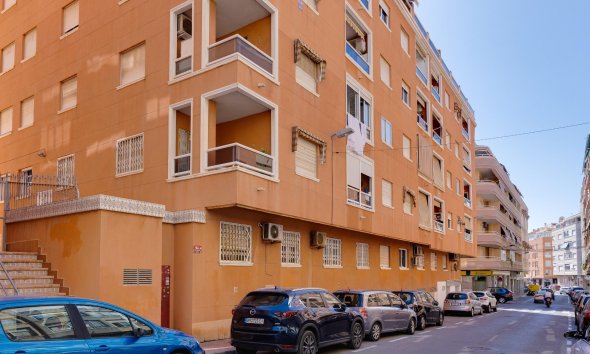 Resale - Apartment - Torrevieja - Playa del cura