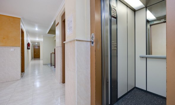 Rynek Wtórny - Apartament - Torrevieja - Playa del cura