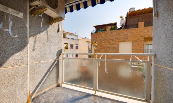 Resale - Apartment - Torrevieja - Playa del cura