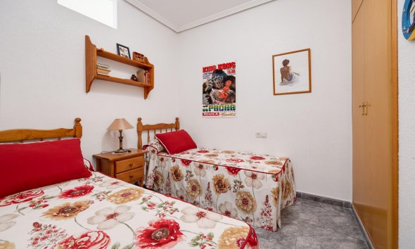 Resale - Apartment - Torrevieja - Playa del cura