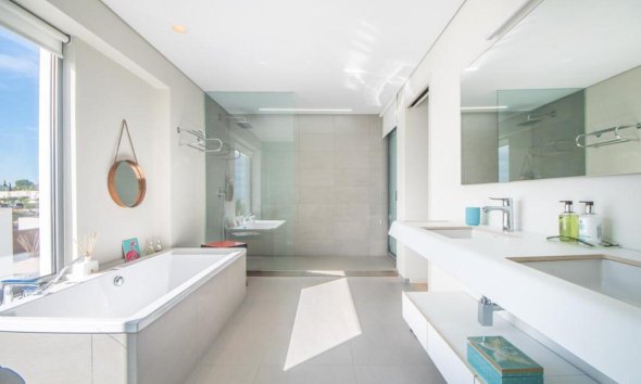 Resale - Villa - Las Colinas Golf - Costa Blanca