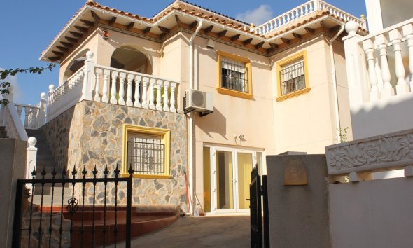Resale - Villa - Orihuela Costa - Costa Blanca