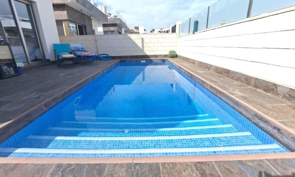 Resale - Villa - Pau 26 - Villamartin