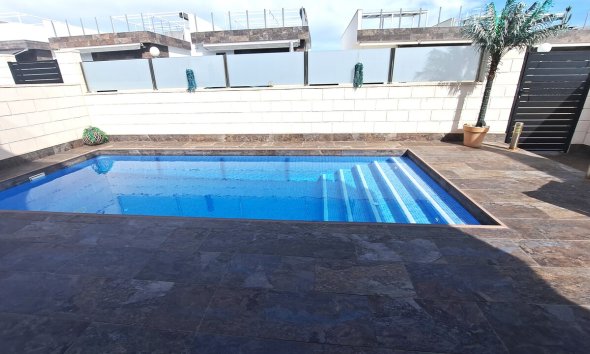 Resale - Villa - Pau 26 - Villamartin