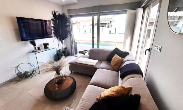 Resale - Villa - Pau 26 - Villamartin