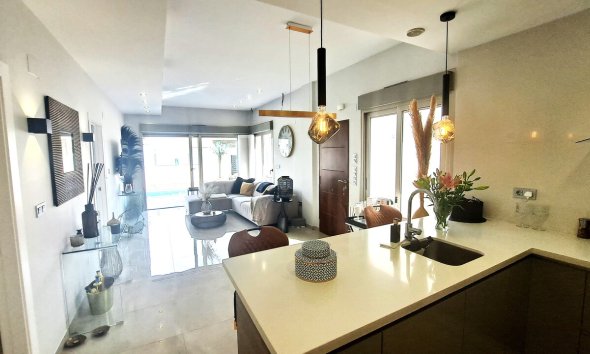 Resale - Villa - Pau 26 - Villamartin