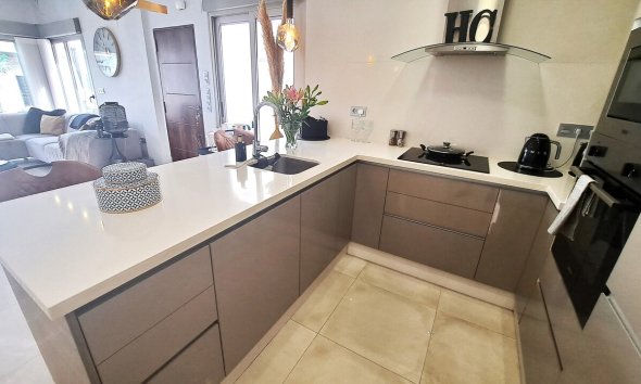 Resale - Villa - Pau 26 - Villamartin