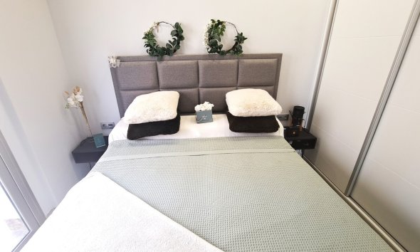 Resale - Villa - Pau 26 - Villamartin