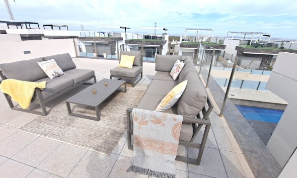 Resale - Villa - Pau 26 - Villamartin