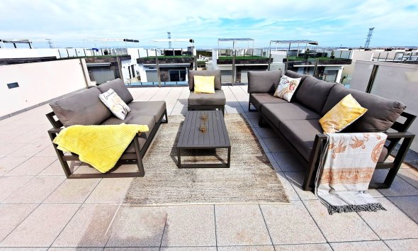 Resale - Villa - Pau 26 - Villamartin