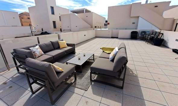 Resale - Villa - Pau 26 - Villamartin