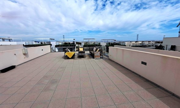 Resale - Villa - Pau 26 - Villamartin