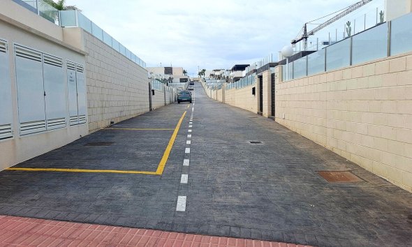 Resale - Villa - Pau 26 - Villamartin