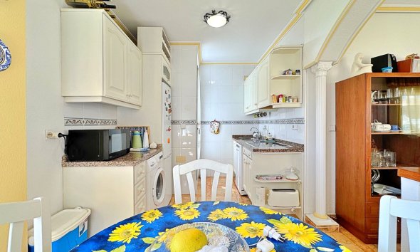 Resale - Apartment - Orihuela Costa - La Zenia