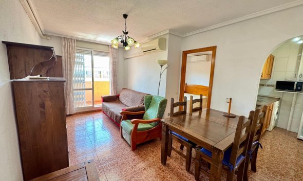 Resale - Apartment - Torrevieja - Centro