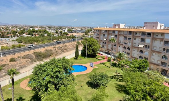 Resale - Apartment - Torrevieja - Centro